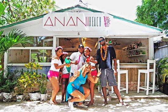 Anani Beach Club